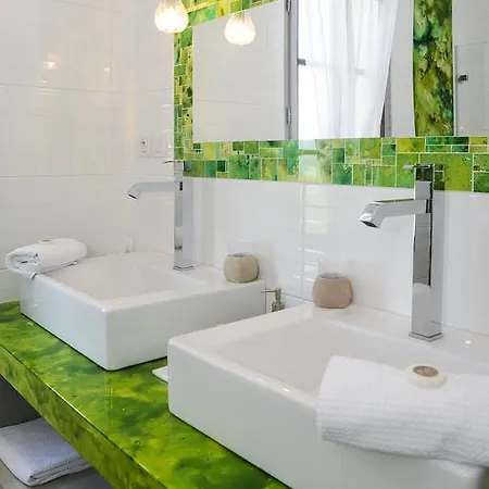 Maison d'hôtes Chateau Franc Grace-dieu *