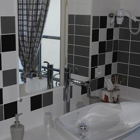 Maison d'hôtes Chateau Franc Grace-dieu *