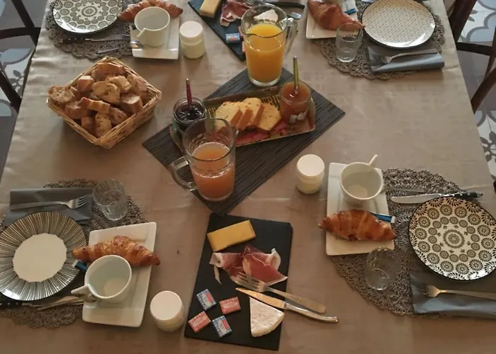 Chateau Franc Grace-dieu בית הארחה *